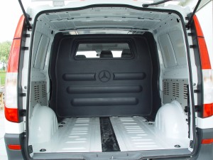 Mercedes Vito '03 DC L Straight Cabin with Star-Pane Window