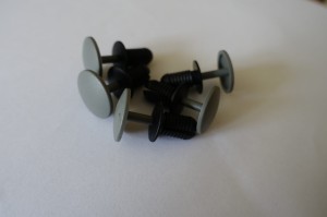 Upholstery clip - grey expanding pin 10mm